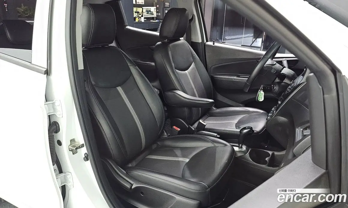 Chevrolet Spark 2019 1.0 автомат (гидро), фото 13 Chevrolet Spark 2019 1.0 автомат (гидро), фото 13