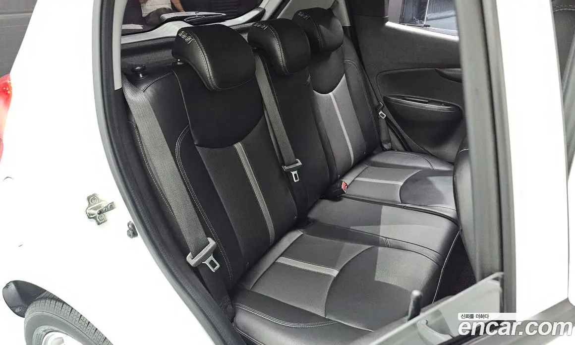 Chevrolet Spark 2019 1.0 автомат (гидро), фото 16 Chevrolet Spark 2019 1.0 автомат (гидро), фото 16