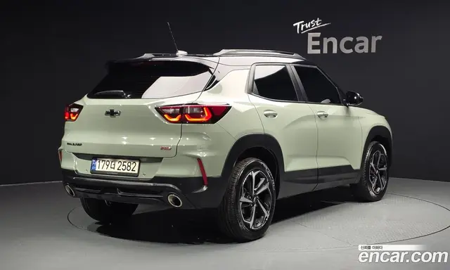 Chevrolet TrailBlazer 2023 1.3 автомат (гидро), миниатюра 2