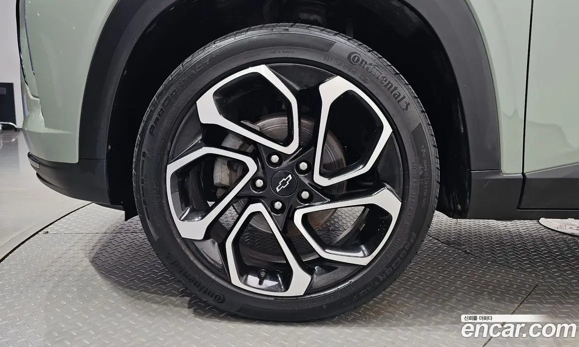 Chevrolet Trax 2023 1.2 автомат (гидро), фото 4
