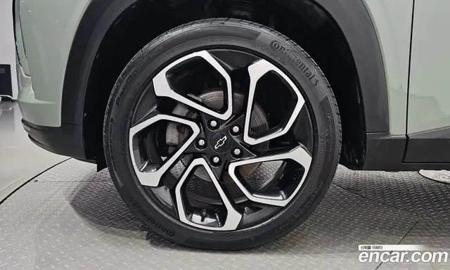 Chevrolet Trax 2023 1.2 автомат (гидро), миниатюра 4