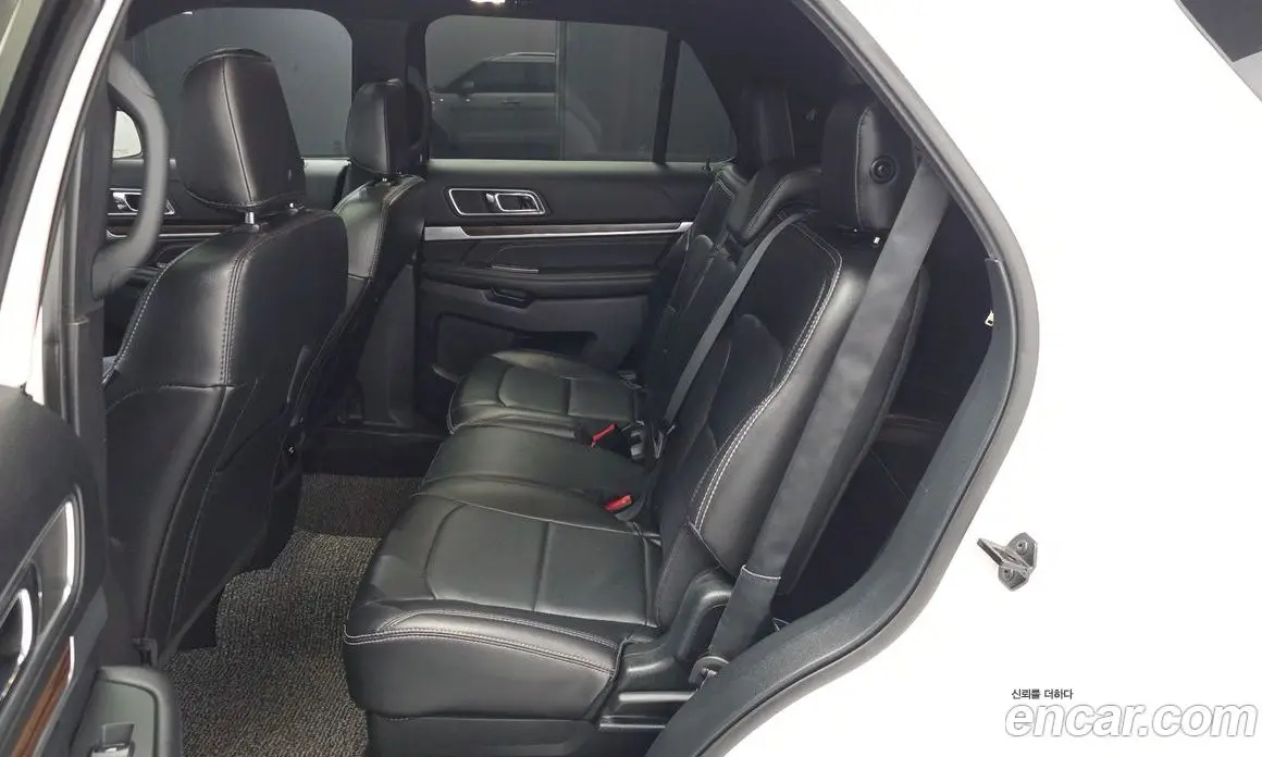 Ford Explorer 2019 2.3 автомат (гидро), фото 16