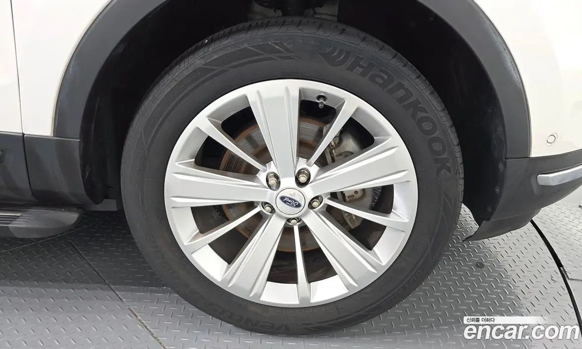 Ford Explorer 2019 2.3 автомат (гидро), фото 7