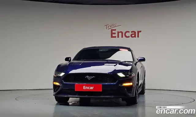 Ford Mustang 2018 2.3 автомат (гидро), миниатюра 2
