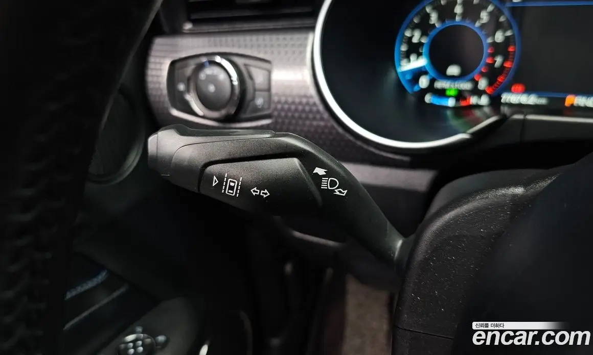 Ford Mustang 2018 2.3 автомат (гидро), фото 19