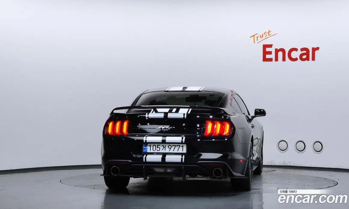 Ford Mustang 2018 2.3 автомат (гидро), фото 3 Ford Mustang 2018 2.3 автомат (гидро), фото 3