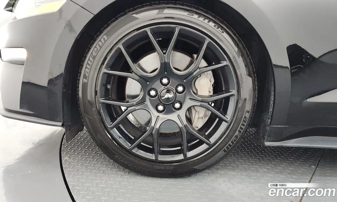 Ford Mustang 2018 2.3 автомат (гидро), фото 4 Ford Mustang 2018 2.3 автомат (гидро), фото 4
