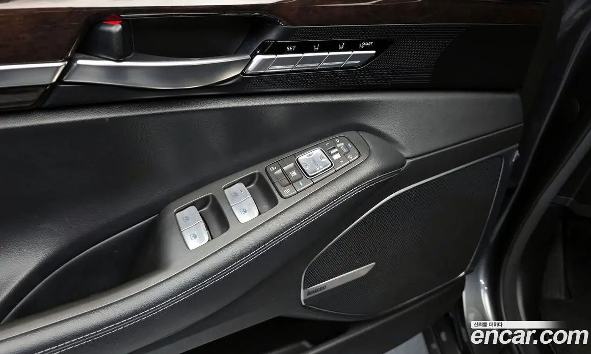 Genesis EQ900 2017 3.8 автомат (гидро), фото 11