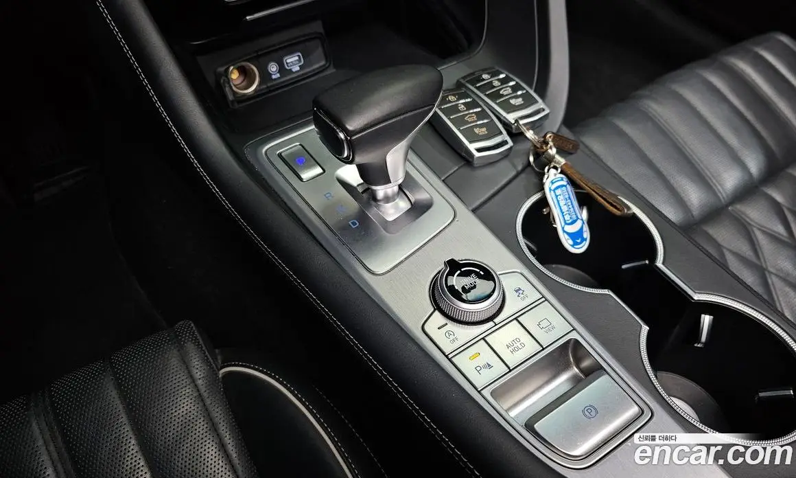 Genesis G70 2018 2.0 автомат (гидро), фото 11 Genesis G70 2018 2.0 автомат (гидро), фото 11