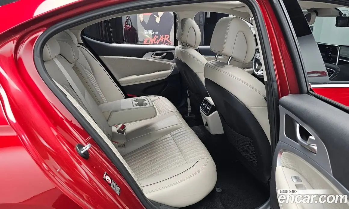 Genesis G70 2019 2.0 автомат (гидро), фото 17 Genesis G70 2019 2.0 автомат (гидро), фото 17
