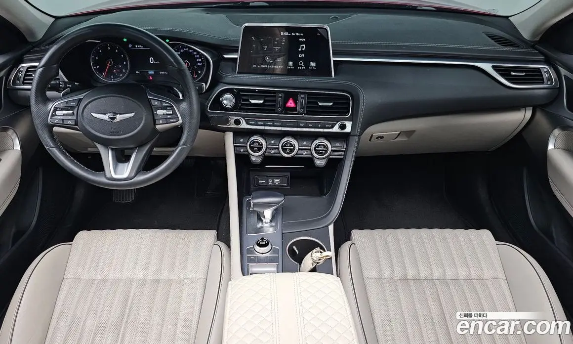 Genesis G70 2019 2.0 автомат (гидро), фото 9 Genesis G70 2019 2.0 автомат (гидро), фото 9