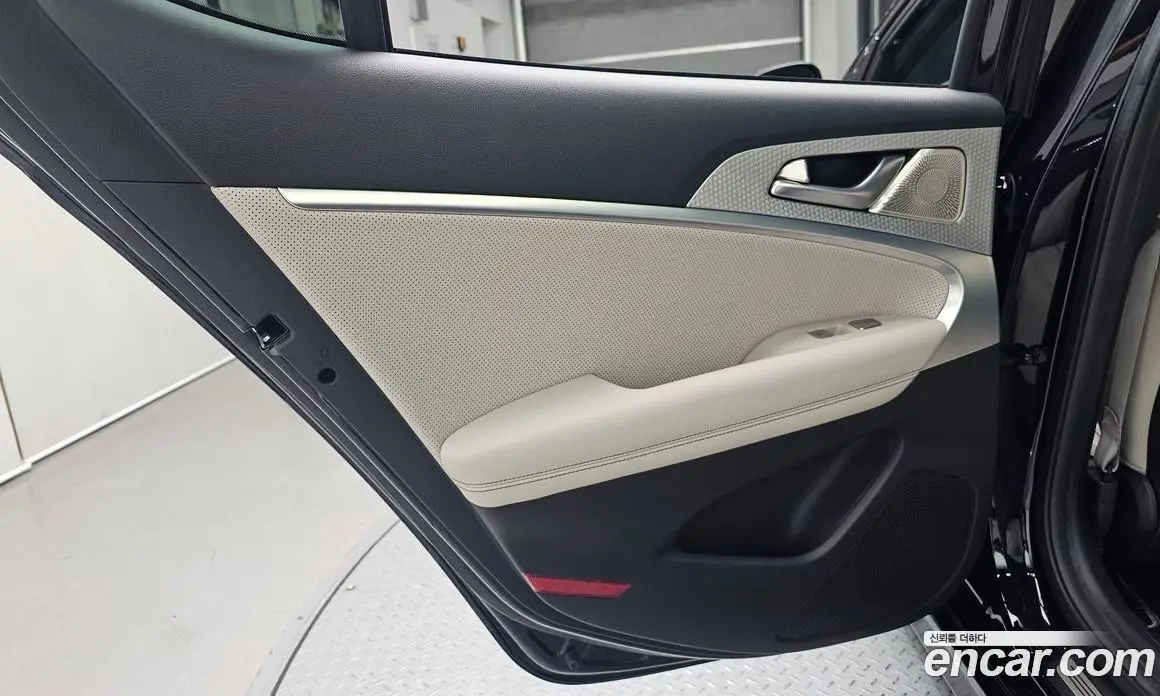 Genesis G70 2022 2.0 автомат (гидро), фото 15