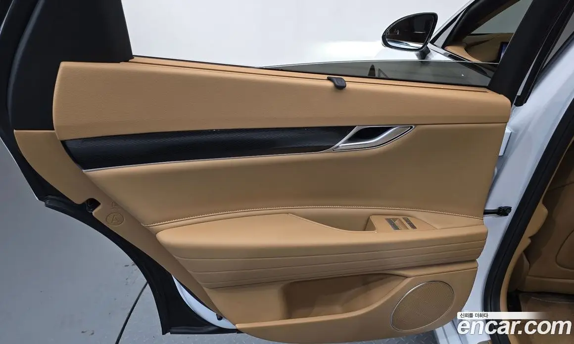 Genesis G80 2024 2.5 автомат (гидро), фото 15