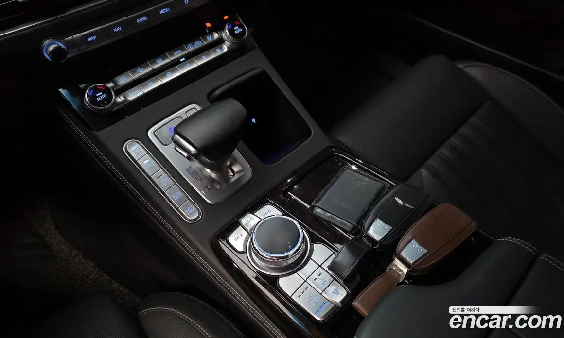 Genesis G90 2019 3.8 автомат (гидро), фото 12 Genesis G90 2019 3.8 автомат (гидро), фото 12