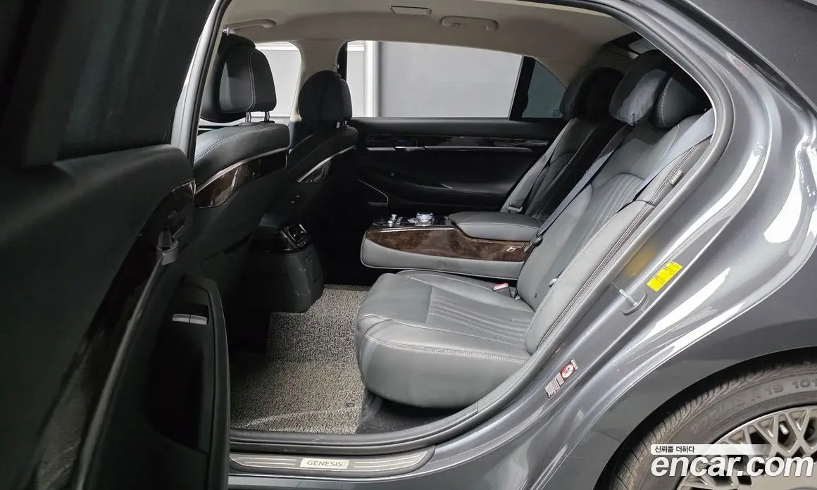 Genesis G90 2019 3.8 автомат (гидро), фото 18 Genesis G90 2019 3.8 автомат (гидро), фото 18
