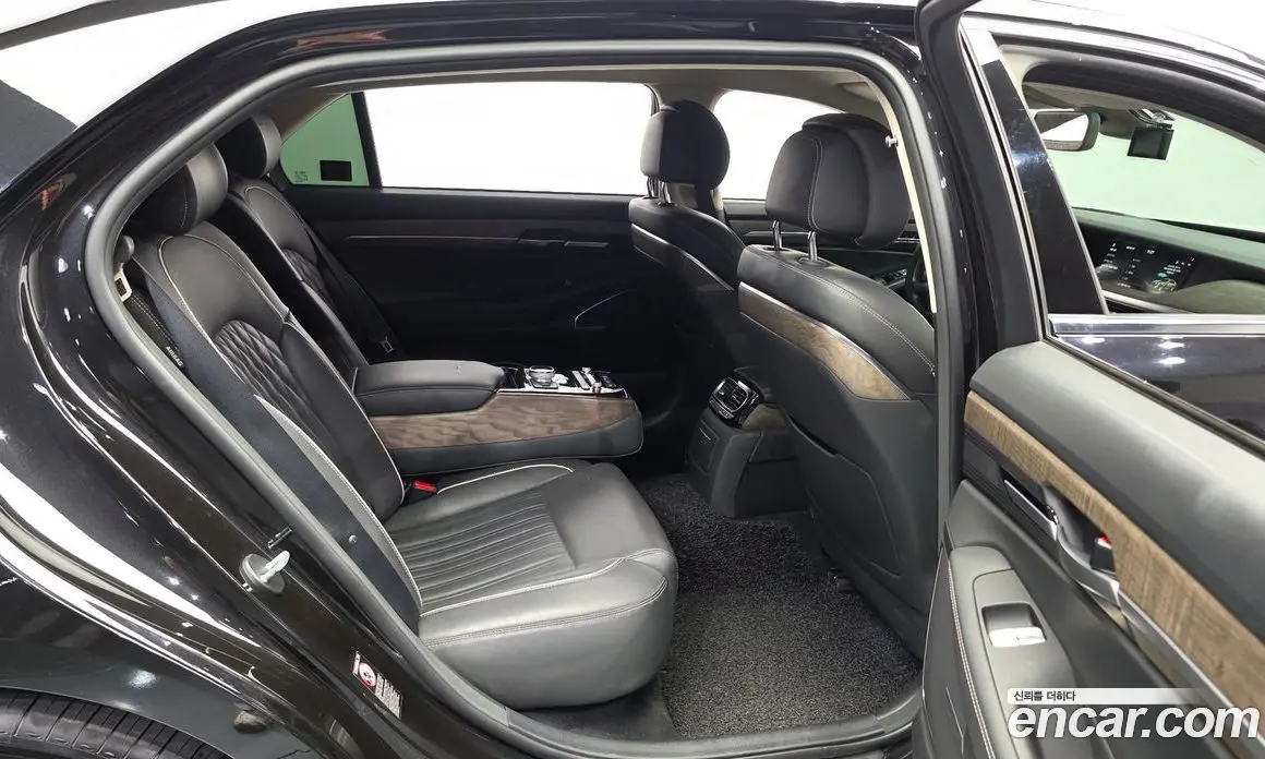 Genesis G90 2019 3.8 автомат (гидро), фото 17 Genesis G90 2019 3.8 автомат (гидро), фото 17