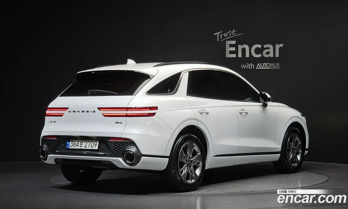 Genesis GV70 2021 2.5 автомат (гидро), фото 2 Genesis GV70 2021 2.5 автомат (гидро), фото 2