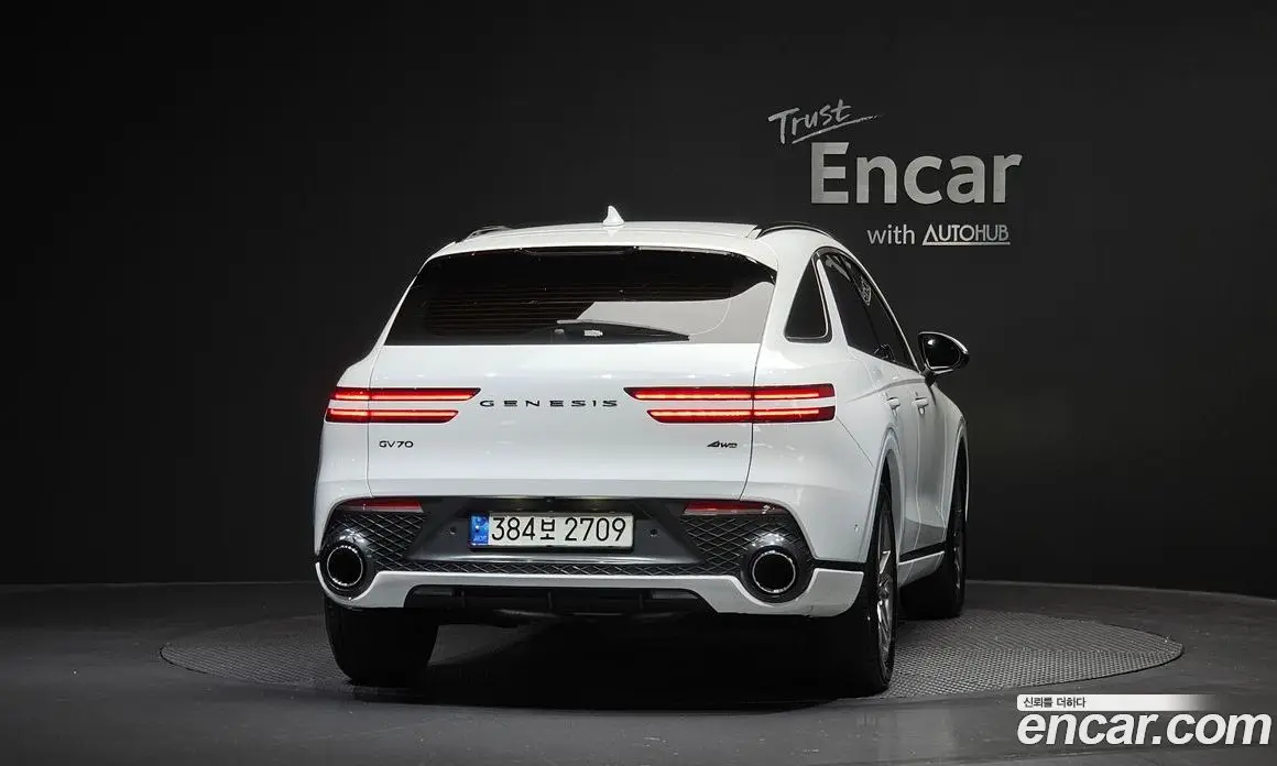 Genesis GV70 2021 2.5 автомат (гидро), фото 4 Genesis GV70 2021 2.5 автомат (гидро), фото 4