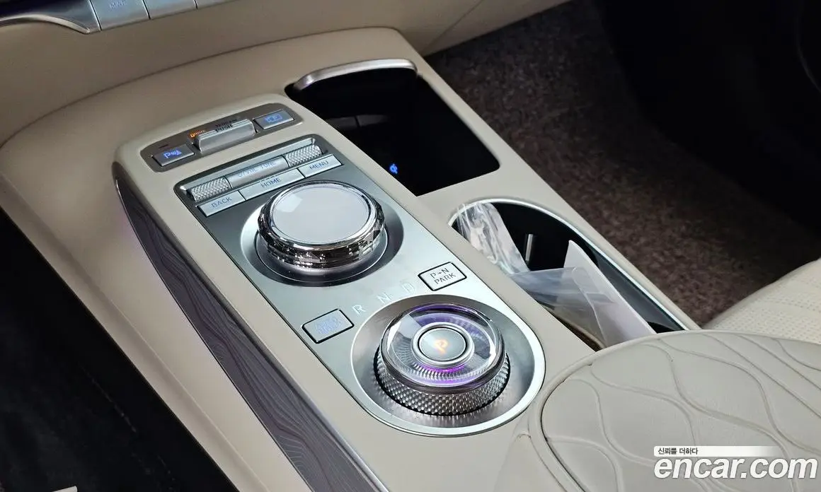 Genesis GV70 2024 2.5 автомат (гидро), фото 12