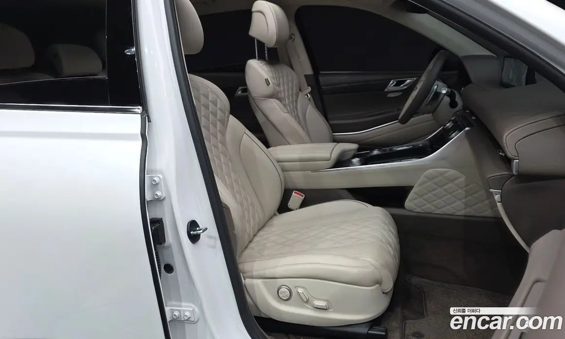 Genesis GV80 2022 3.5 автомат (гидро), фото 17 Genesis GV80 2022 3.5 автомат (гидро), фото 17