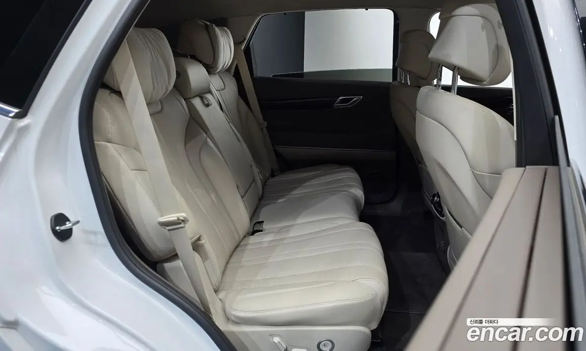Genesis GV80 2023 3.5 автомат (гидро), фото 17 Genesis GV80 2023 3.5 автомат (гидро), фото 17