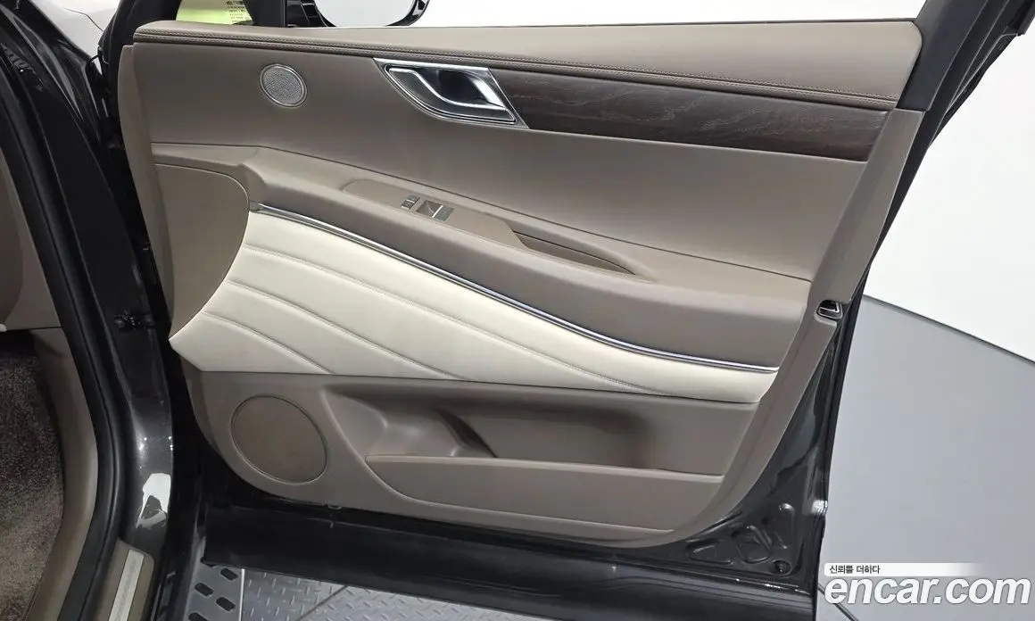 Genesis GV80 2023 2.5 автомат (гидро), фото 14 Genesis GV80 2023 2.5 автомат (гидро), фото 14
