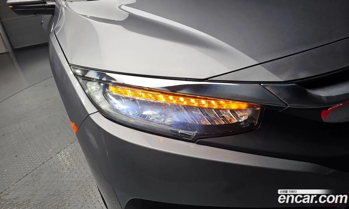 Honda Civic 2018 2.0 автомат (гидро), фото 8 Honda Civic 2018 2.0 автомат (гидро), фото 8