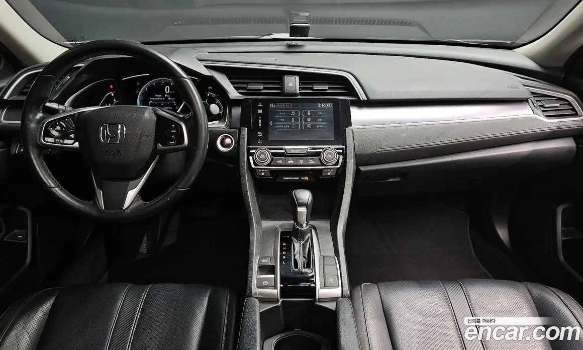 Honda Civic 2018 2.0 автомат (гидро), фото 10 Honda Civic 2018 2.0 автомат (гидро), фото 10