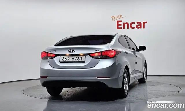 Hyundai Avante 2015 1.6 автомат (гидро), миниатюра 3