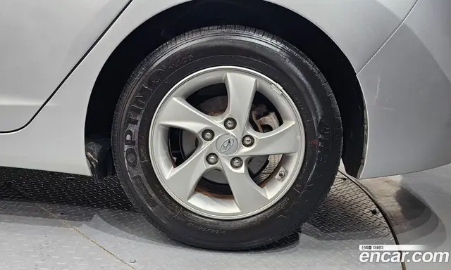 Hyundai Avante 2015 1.6 автомат (гидро), миниатюра 6