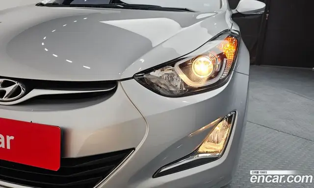 Hyundai Avante 2015 1.6 автомат (гидро), миниатюра 7