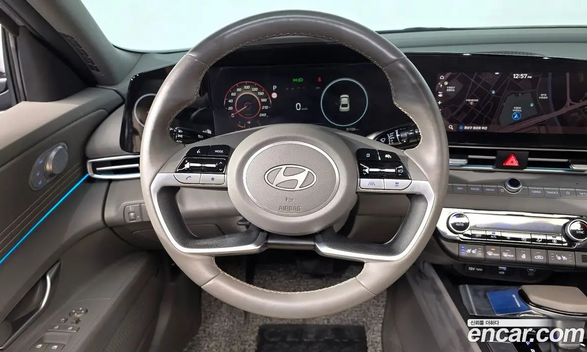 Hyundai Avante 2023 1.6 автомат (гидро), фото 19