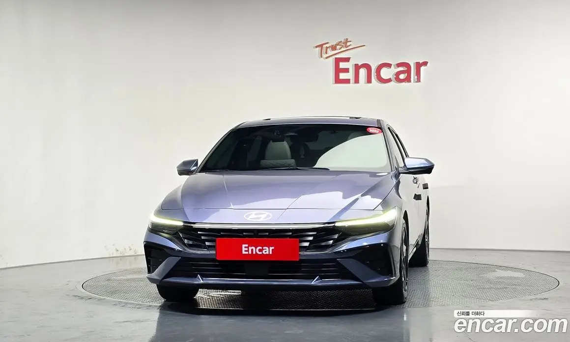 Hyundai Avante 2023 1.6 автомат (гидро), фото 3