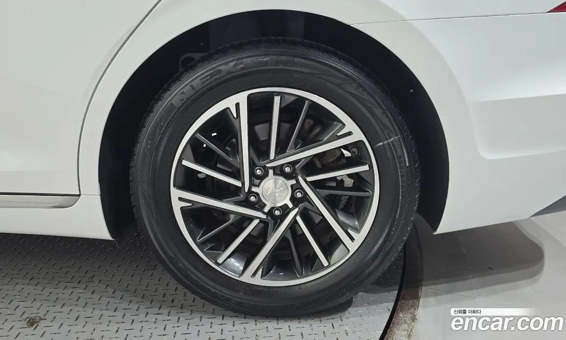 Hyundai Grandeur 2022 3.0 автомат (гидро), фото 7