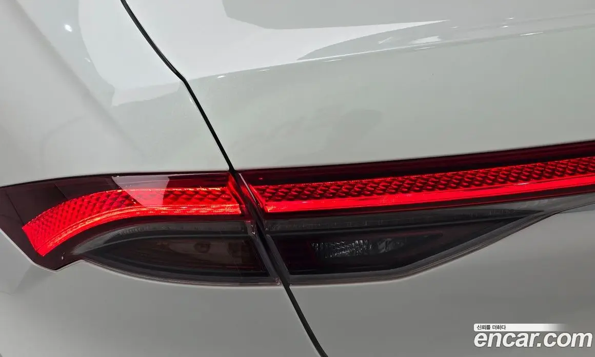 Hyundai Grandeur 2022 3.0 автомат (гидро), фото 9
