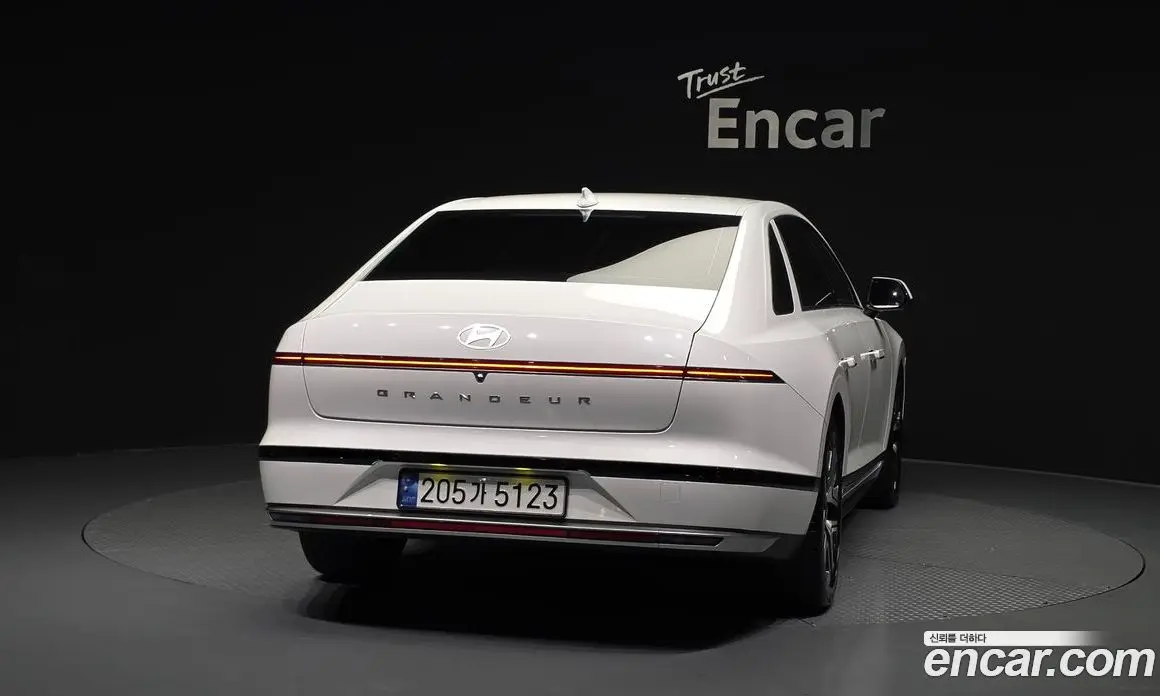 Hyundai Grandeur 2023 1.6 автомат (гидро), фото 4 Hyundai Grandeur 2023 1.6 автомат (гидро), фото 4