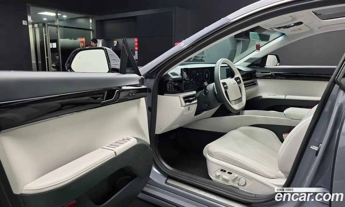 Hyundai Grandeur 2025 1.6 автомат (гидро), фото 13