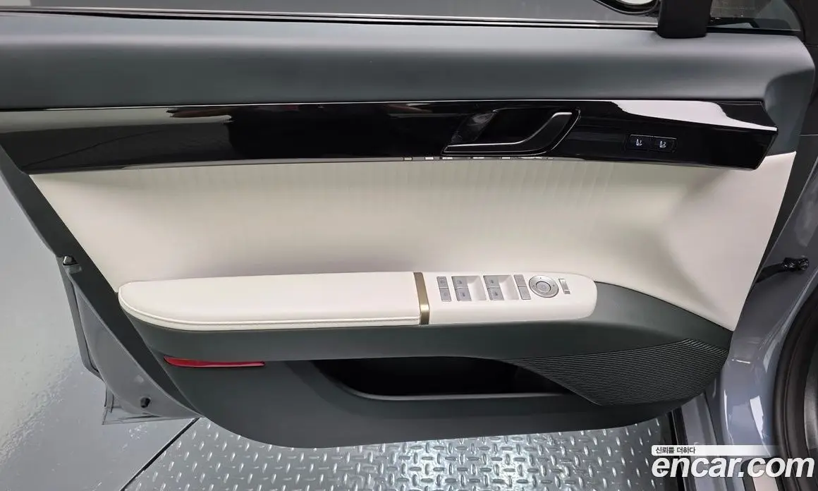 Hyundai Grandeur 2025 1.6 автомат (гидро), фото 14