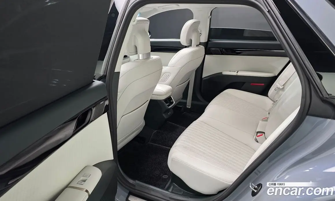 Hyundai Grandeur 2025 1.6 автомат (гидро), фото 18