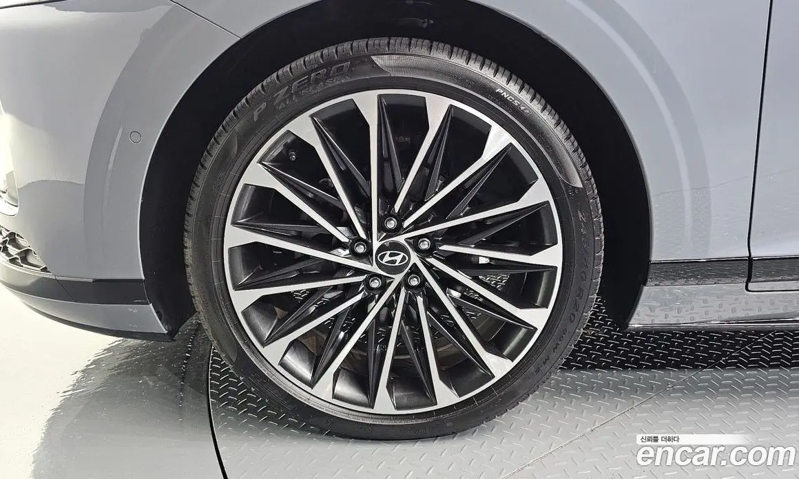 Hyundai Grandeur 2025 1.6 автомат (гидро), фото 5