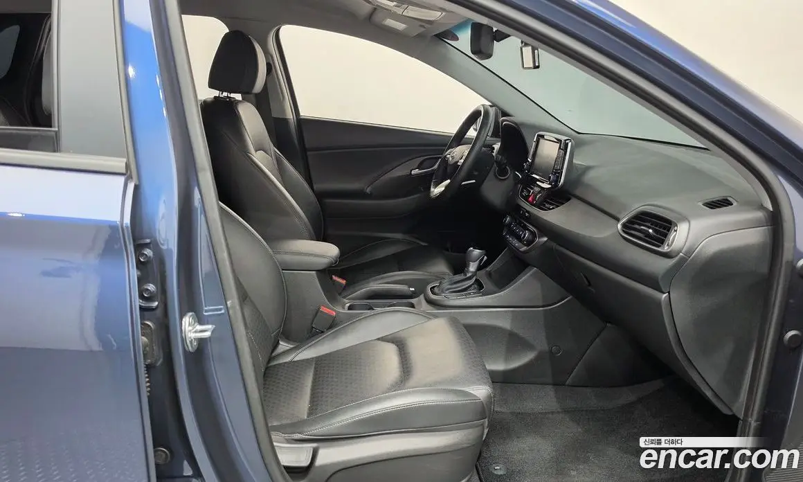Hyundai i30 2018 1.4 автомат (гидро), фото 16 Hyundai i30 2018 1.4 автомат (гидро), фото 16