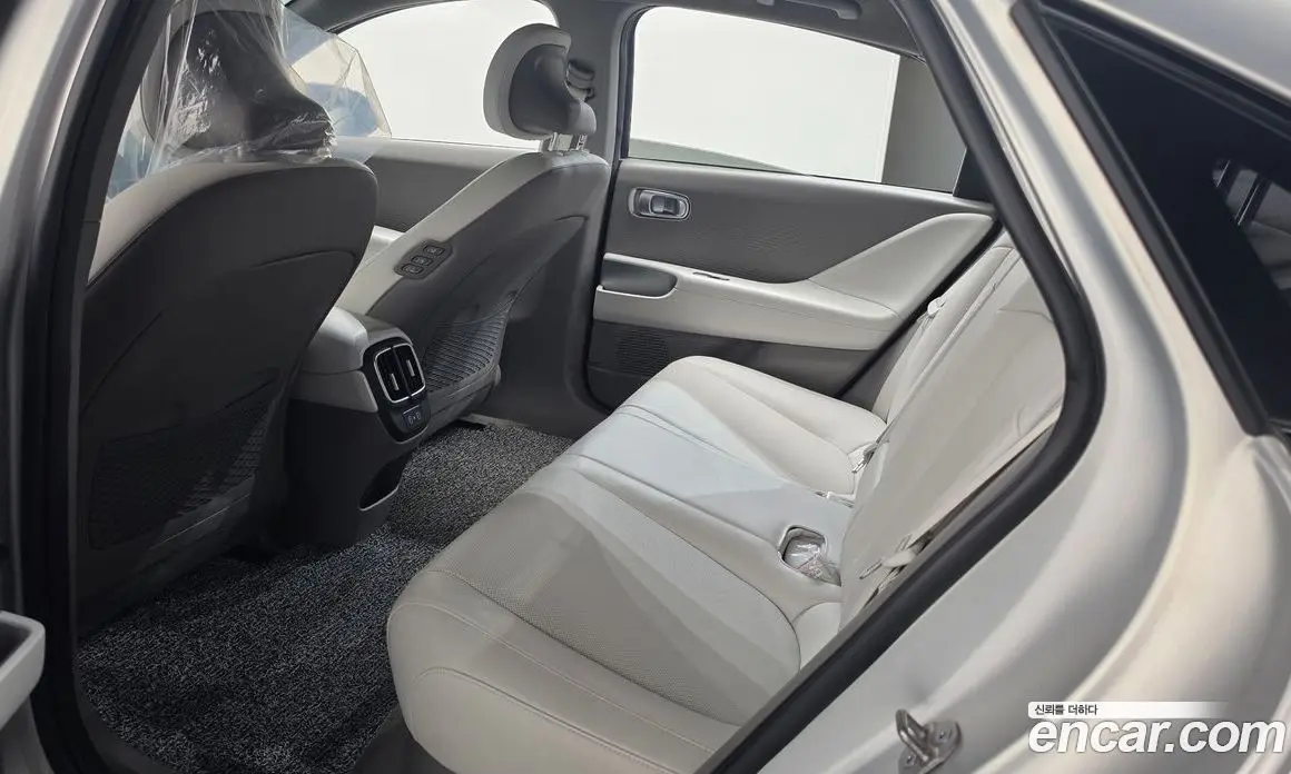 Hyundai Ioniq 6 2023 0.1 автомат (гидро), фото 16 Hyundai Ioniq 6 2023 0.1 автомат (гидро), фото 16