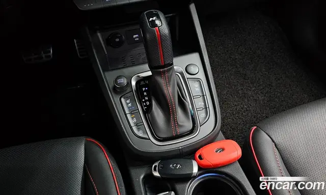 Hyundai Kona 2020 1.6 автомат (гидро), миниатюра 12