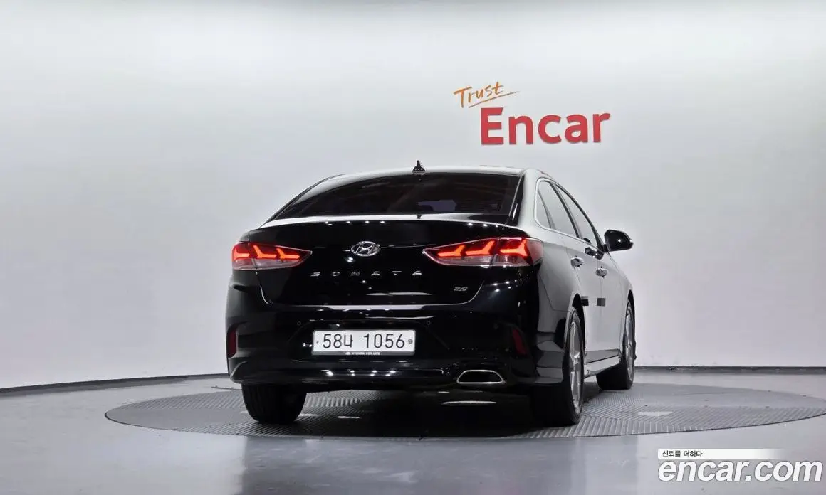 Hyundai Sonata 2017 2.0 автомат (гидро), фото 4 Hyundai Sonata 2017 2.0 автомат (гидро), фото 4