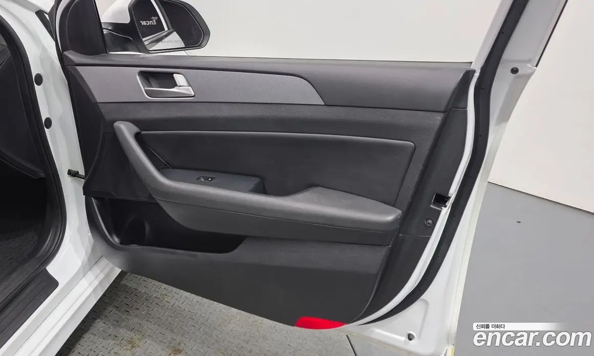 Hyundai Sonata 2018 2.0 автомат (гидро), фото 14 Hyundai Sonata 2018 2.0 автомат (гидро), фото 14
