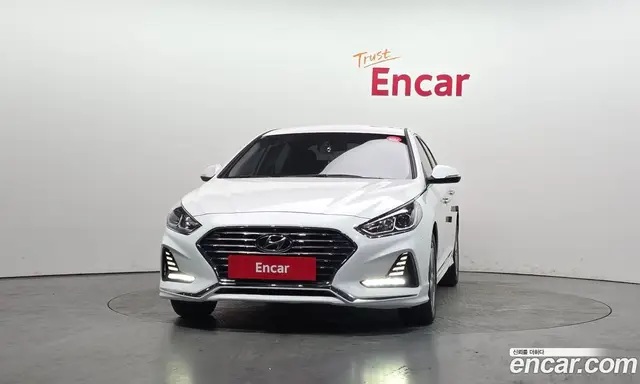 Hyundai Sonata 2018 2.0 автомат (гидро), миниатюра 3 Hyundai Sonata 2018 2.0 автомат (гидро), миниатюра 3