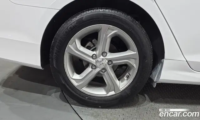 Hyundai Sonata 2018 2.0 автомат (гидро), миниатюра 5 Hyundai Sonata 2018 2.0 автомат (гидро), миниатюра 5