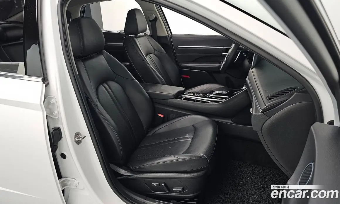 Hyundai Sonata 2022 1.6 автомат (гидро), фото 16 Hyundai Sonata 2022 1.6 автомат (гидро), фото 16