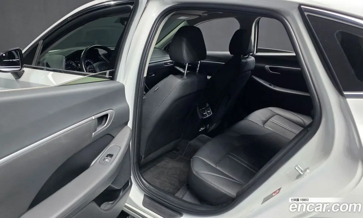 Hyundai Sonata 2022 2.0 автомат (гидро), фото 16 Hyundai Sonata 2022 2.0 автомат (гидро), фото 16