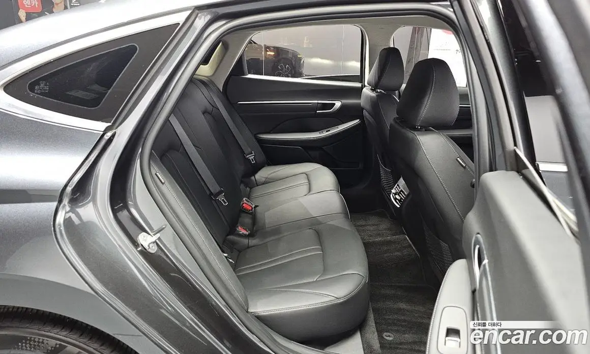 Hyundai Sonata 2023 1.6 автомат (гидро), фото 16